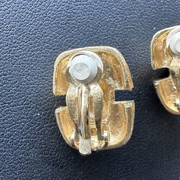 Earrings Women's Geometric Gold Tone Clip-On Vintage Fashion Jewelry Retro 1980s - Picture 6 of 9